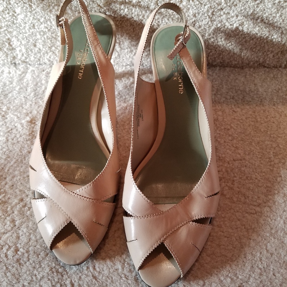 Liz Claiborne sandal